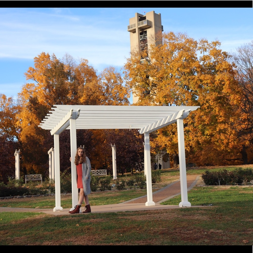 Meet your Posher, Claire